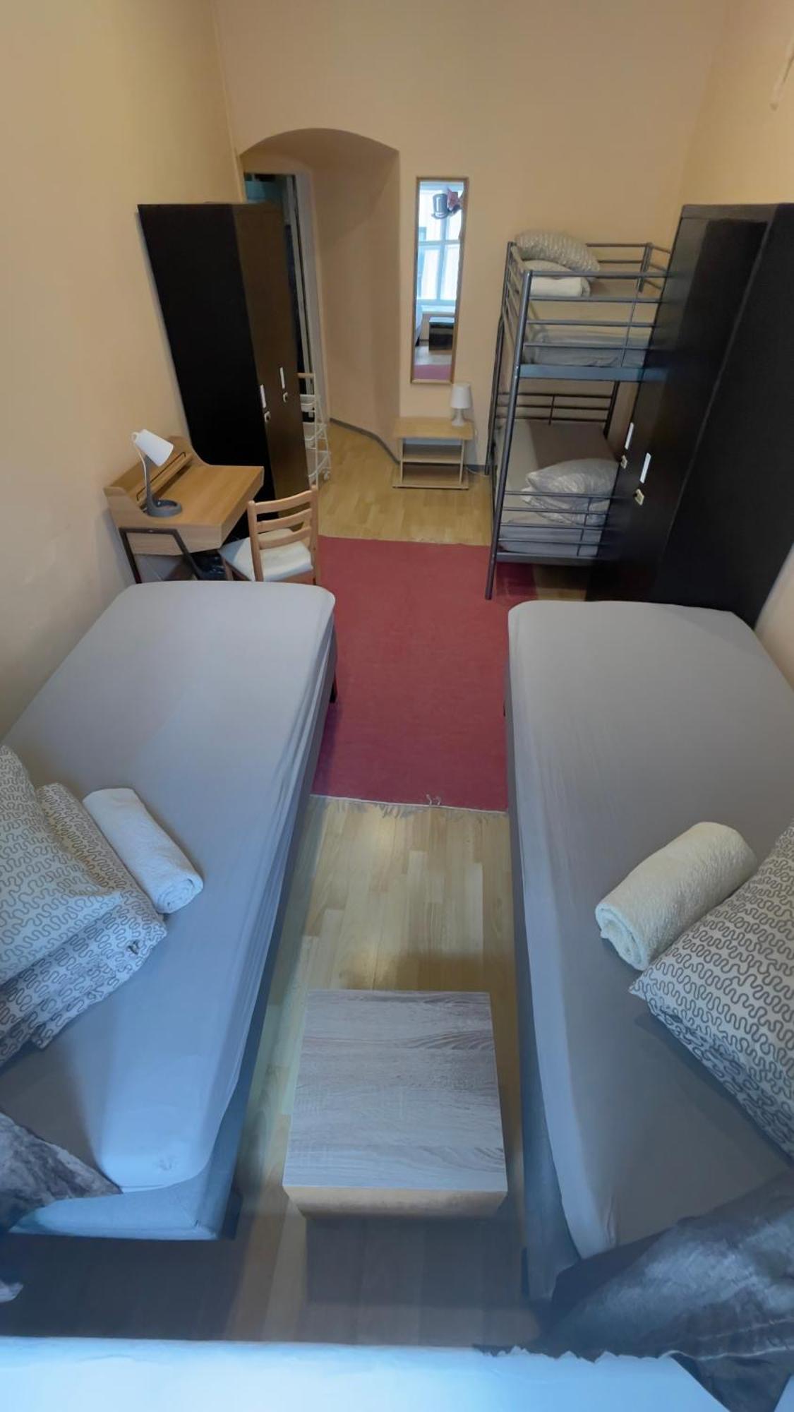 Reval Hostel Exteriör bild